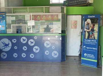 Local comercial · 20m² · Fondo de Comercio en Lisandro Olmos!