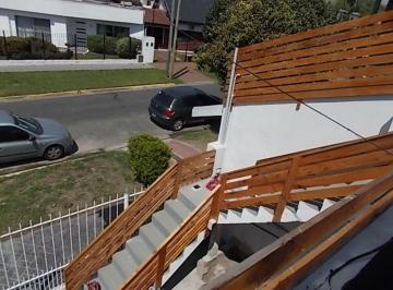 Casa en Alquiler de 4 ambientes Lomas de Zamora · Casa en Alquiler