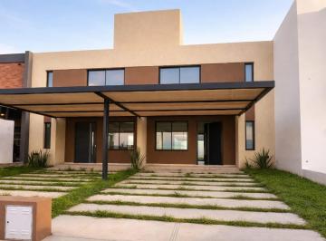 Casa de 6 ambientes, Córdoba · Duplex 3 Dorm. en Alquiler Excelente Ubicacion - Docta Boulevard - a Estrenar