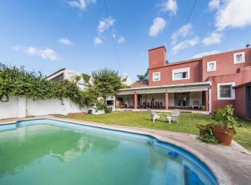 Casa · 240m² · 7 Ambientes · 1 Cochera · Casa en Tejas del Sur I