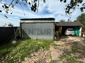 Casa · 250m² · 3 Ambientes · 1 Cochera · Venta de Casa a Reciclar en Barrio Santa Susana - Alvear