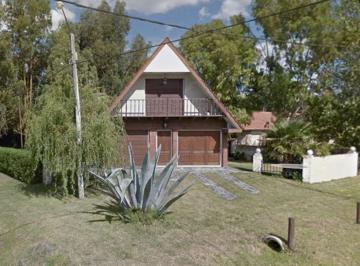 Casa de 3 ambientes, Mar Chiquita · Amplio Chalet de 3 Ambientes. Muy Buena Calidad de Construcción. Digna de Visitar!