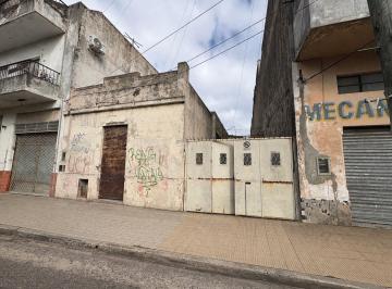 Casa · 77m² · Terreno en Caseros