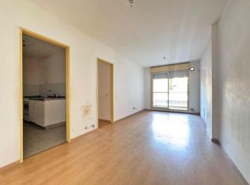 Departamento de 3 ambientes, Rosario · Santa Fe 2500 - Semipiso de 2 Dorm. en Venta en Rosario