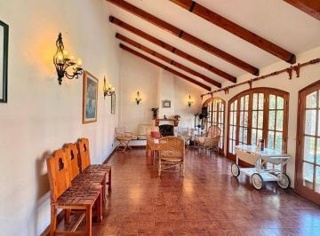 Casa · 420m² · 4 Dormitorios · 5 Cocheras · Openhouse Vende Excelente Propiedad en La 5ta Sección