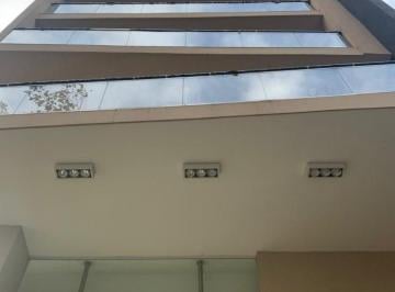 Departamento · 140m² · 3 Ambientes · 1 Cochera · Departamento Piso en Alquiler en Lomas de Zamora, G. B. a. Zona Sur, Argentina