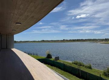 Casa · 380m² · 6 Ambientes · 4 Cocheras · Casa en Venta en El Barrio Muelles Puertos Escobar