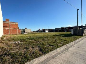 Terreno , Córdoba · Vendemos Lote Apto Local en Docta Av. Sobre Av Principal