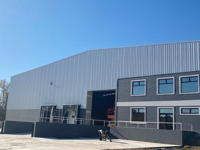 Depósito · 4600m²