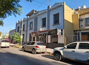 PH de 3 ambientes, Lomas de Zamora · PH en Primer Piso por Escalera, en Temperley, Ideal Para Quienes Buscan Refaccionar y Revalorizar
