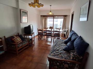 Departamento de 3 ambientes, Mar del Plata · Semipiso de 3 Ambientes a La Calle con Cochera en Lo Mejor de La Perla. a m del Mar!