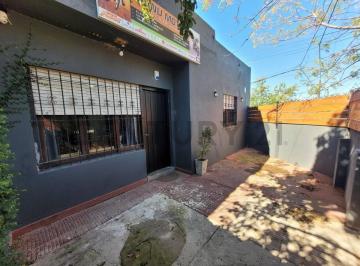 Casa · 54m² · 3 Ambientes · 1 Cochera · Casa de 2 Dorm. en Venta