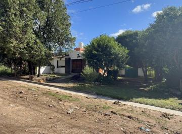 Casa · 139m² · 7 Ambientes · Casa Mas Departamento en Venta en Bialet Masse a 400 m de Ruta 38 con Vistas a Las Sierras