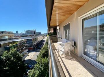 Departamento · 80m² · 3 Ambientes · Departamento en Puerto Madero Tres Ambientes con Balcón en Alquiler