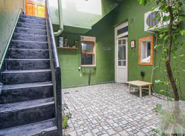 PH · 109m² · 3 Ambientes · PH en Venta en Almagro con Terraza Propia