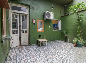 PH · 109m² · 3 Ambientes · PH en Venta en Almagro con Terraza Propia