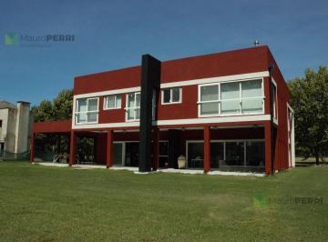 Casa · 264m² · 6 Ambientes · 4 Cocheras · Casa en Haras del Sur 1