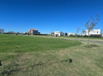 Terreno · 690m² · Lote Interno en Puertos del Lago Barrio Riberas