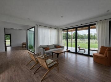Casa · 310m² · 4 Ambientes · 2 Cocheras · Casa Oportunidad Única Dentro de Tessalia - Polo
