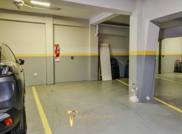Garage · 20m² · 1 Cochera · Venta - Cochera - Acceso a Puerta Salida a La Calle - Portón Eléctrico - Liniers