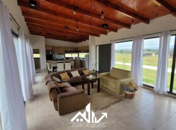 Casa · 160m² · 4 Ambientes · 2 Cocheras · Casa 3 Dorm. con Renta Turística en Puerto del Aguila, Potrero de Garay, Córdoba