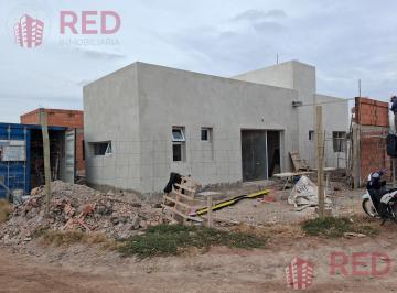 Casa · 85m² · 3 Ambientes · Vende Casa a Terminar en Los Villa Clementina