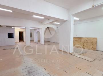 Local comercial · 470m² · 2 Cocheras · Local Comercial con Depósito /salida Vehicular/ 470 m² Sobre Av