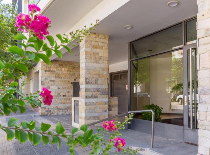 Departamento · 98m² · 4 Ambientes · 1 Cochera