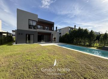 Casa · 225m² · 6 Ambientes · 1 Cochera · Casa en Venta con 4 Dorm. en Suite en Los Castaños, Nordelta.
