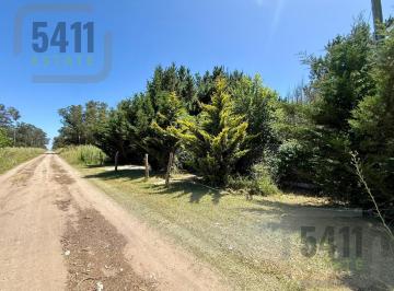 Casa · 143m² · 2 Ambientes · 4 Cocheras · Venta Casa 2 Amb Patio Jardin en Necochea a 500 m del Mar