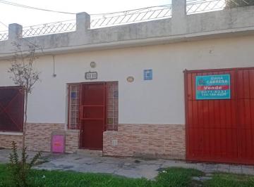 Casa · 90m² · 3 Ambientes · 2 Cocheras · Casa 3 Ambientes en Venta Lomas de Zamora Cochera y Parque!