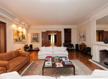 Departamento · 495m² · 10 Ambientes · Departamento en Venta 10 Ambientes en Recoleta - Plaza Vicente Lopez