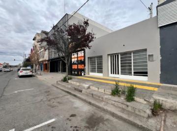 Local comercial · 145m² · 2 Ambientes · Local en Alquiler