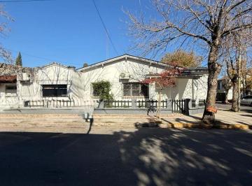 Casa de 4 ambientes, San Fernando · Casa en Alquiler Ubicada Sobre Calle Alem Al 700, en San Fernando, Buenos Aires.