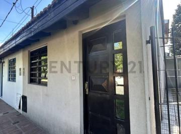 Casa · 62m² · 3 Ambientes · 1 Cochera · Dúplex en Venta Calle 29 Esquina 72