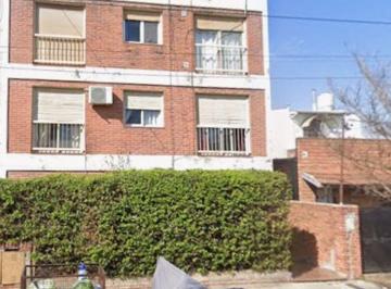 Departamento de 2 ambientes, San Isidro · Excelente Depto 2 Ambientes con Patio 2 Patios y Bajas Expensas