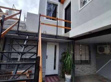 Departamento de 2 ambientes, Lanús · Monoambiente PH