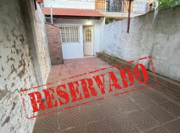 PH · 35m² · 3 Ambientes · 1 Cochera · Alquiler PH 2 1/2 Ambientes en Villa Adelina con Cochera