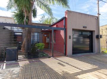 Casa · 156m² · 5 Ambientes · 2 Cocheras · Casa en Venta 3 Dorm. y Pileta