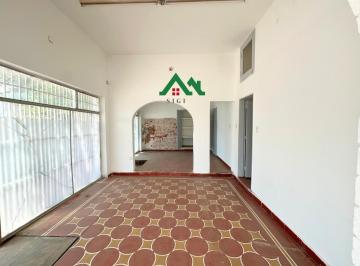 Local comercial · 210m² · 6 Ambientes · Locales Comerciales y Departamento en Venta en Alto Alberdi – Ideal Inversión