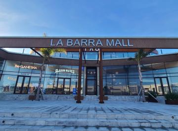 Local comercial · 135m² · 1 Ambiente · Locales en Galeria a Estrenar en Alquiler en La Barra - Tm