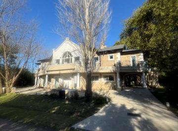 Casa · 600m² · 7 Ambientes · 4 Cocheras · Casa en Alquiler en Sausalito, Pilar, G. B. a. Zona Norte