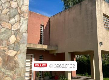 Casa · 282m² · 5 Ambientes · 2 Cocheras · Casa 5 Ambientes Venta - Ing. Maschwitz