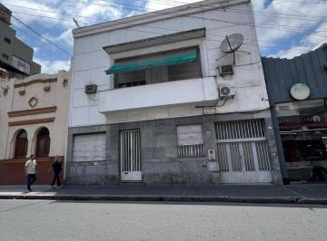 Casa · 11 Ambientes · 1 Cochera · Casa - Barrio Sur