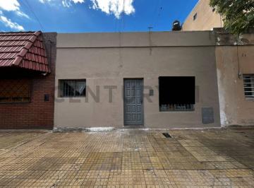 PH · 45m² · 3 Ambientes · PH Al Frente en Venta – Excelente Estado – Apto Banco
