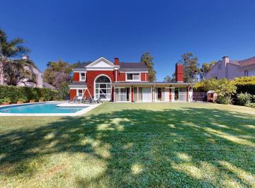 FACHADA 4 CASA ENA BRIL CLUB DE CAMPO, HUDSON · Casa en Venta en Abril Club de Campo, Hudson.