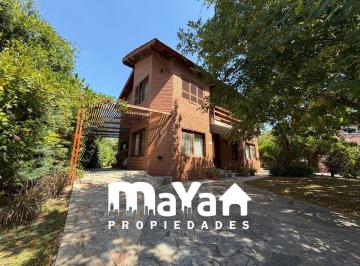 Casa · 178m² · 4 Ambientes · 2 Cocheras · Casa en Venta - Nautico Escobar