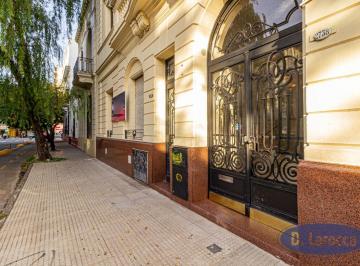 Departamento de 4 ambientes, San Cristobal · 4 Ambientes Estilo Antiguo Muy Buen Estado