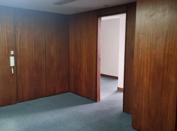 Oficina comercial · 144m² · 7 Ambientes · 2 Cocheras · Alquiler de Oficina 144 m² con 2 Cocheras