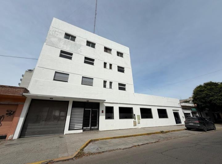 Edificio · 1576m²